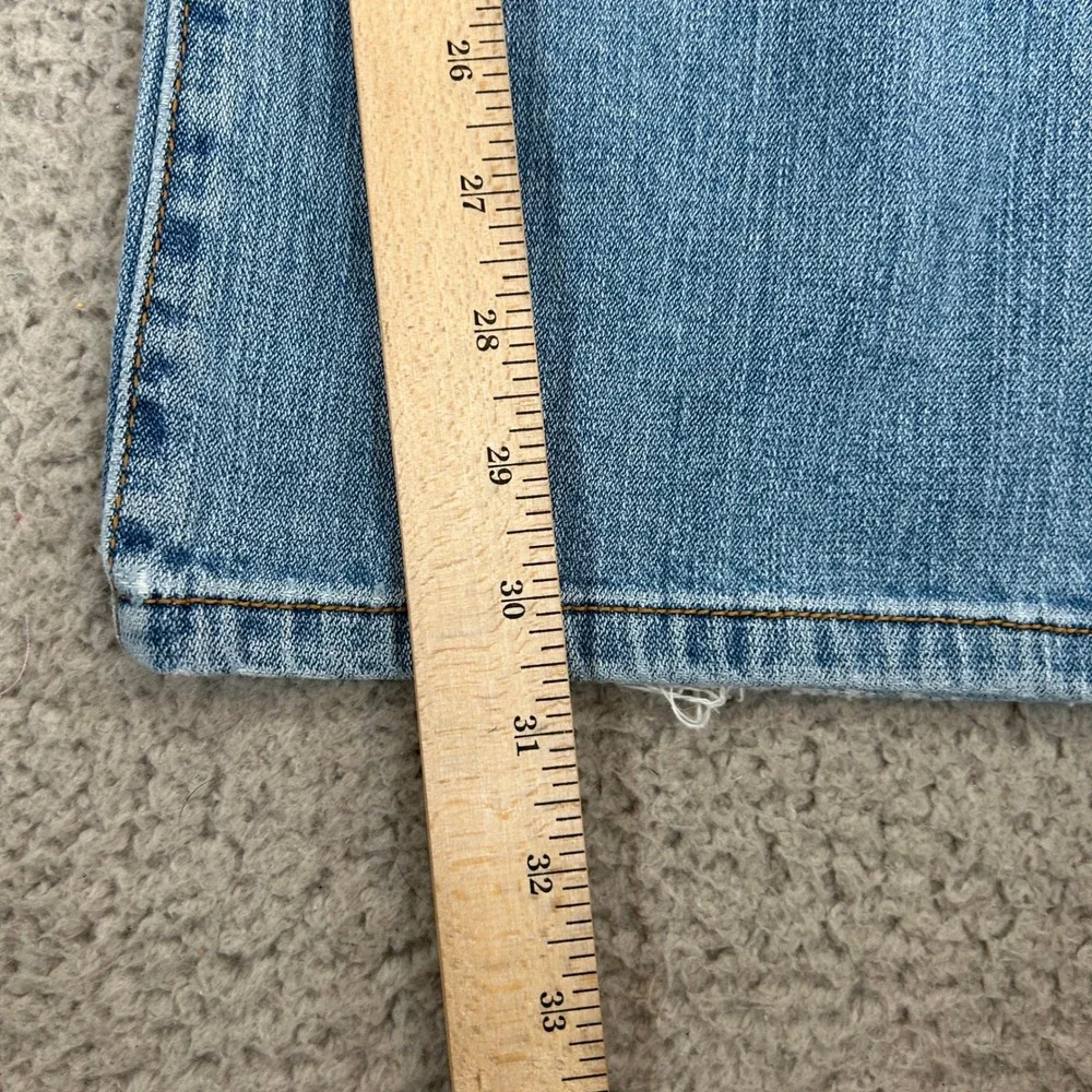 Levis Classic Relaxed Boot Cut Jeans‎ Y2K Light Wash Blue Size 10MIS L=M